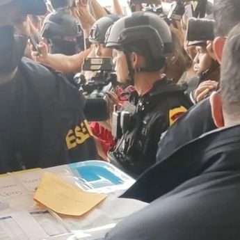Polri Serahkan Don Ritto dan Barang Bukti Kasus Dugaan Korupsi ke Kejagung