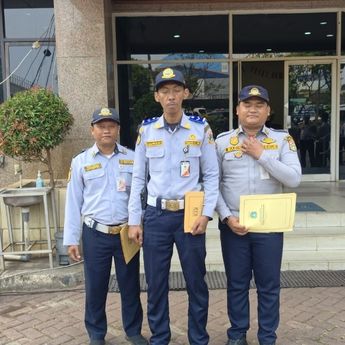 Gagalkan Jambret Bersenjata Saat CFD, Petugas Dishub DKI Diberi Penghargaan