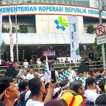 Menkop Ajak Milenial dan Gen Z Mengenal Koperasi melalui Gen Coop Run