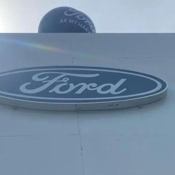 Ford Recall 387 Ribu SUV karena Gangguan Kursi Baris Kedua