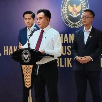 Yusril Tegaskan Deportasi Buronan Interpol Abdul Karim Tidak Berpengaruh pada Dukungan Indonesia untuk Palestina