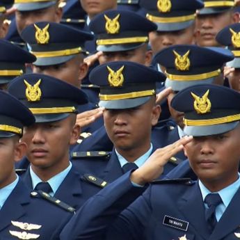 Dukungan Penuh Keluarga Antarkan Ipda Pasca Dilantik Jadi Perwira Polri di Istana Merdeka
