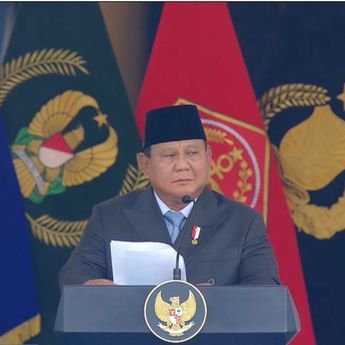 Prabowo Pimpin Upacara Praspa dan Lantik 1.177 Perwira TNI-Polri