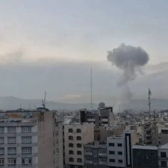 Inggris Tarik Sementara Staf Kedutaan dari Iran karena Alasan Keamanan