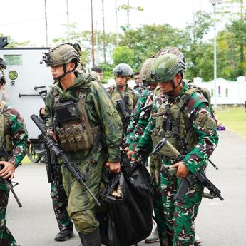 Di Bawah Ancaman OPM dan Medan Ekstrem, Koops TNI Habema Berhasil Evakuasi Dua Korban Aksi Kekerasan di Yahukimo