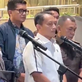 Kejagung Ungkap Alasan Febrie Adriansyah Tak Kenakan Rompi Tahanan Saat Dibawa ke Rutan KPK