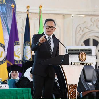 Wamendagri Bima Arya: Indonesia Punya Satu Kesempatan Manfaatkan Bonus Demografi Menuju Negara Maju