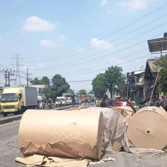 Kecelakaan Beruntun di Pasuruan Tewaskan 4 Orang