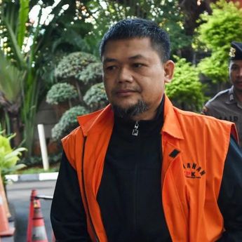 Eks Pejabat Bea Cukai Budiman Prasojo Didakwa Terima Gratifikasi Rp7,6 Miliar