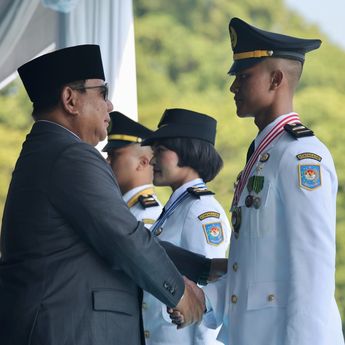 Pesan Prabowo ke Pamong Praja Muda IPDN: Rakyat Tak Butuh Birokrasi Berbelit