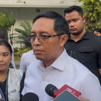 Hasan Nasbi: Indonesia Harus Merdeka dari Penjajahan Algoritma