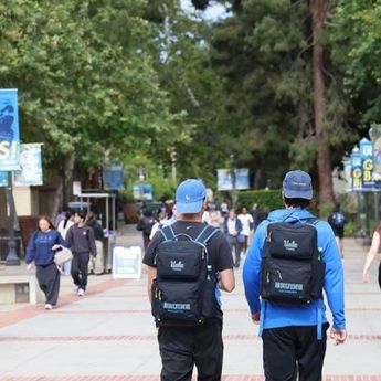 AS Pertimbangkan Mahasiswa Asing Bayar Rp1,8 Miliar yang Ingin Tinggal Usai Lulus