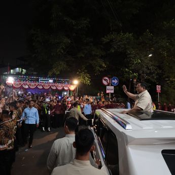 Prabowo Jajal KA Nusantara Explorer dari Batang ke Jakarta, Sapa Hangat Warga