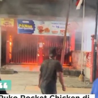VIDEO: Restoran Ayam Goreng Terbakar Hebat