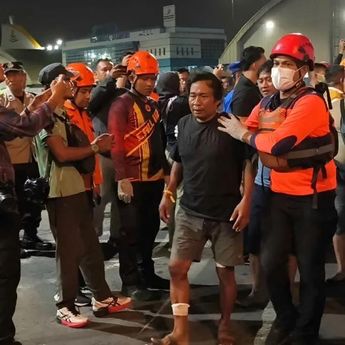 111 Korban Selamat dan 2 Jenazan Penumpang KMP Mutiara Santosa II Tiba di Tanjung Perak