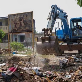 Kelurahan Dukuh Perketat Pengawasan Lokasi Pembuangan Sampah Liar