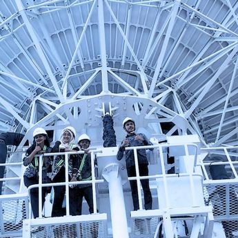 Bappenas Tinjau Gateway 07 SATRIA-1 di Kupang, Pastikan Layanan Internet Satelit Berjalan Optimal