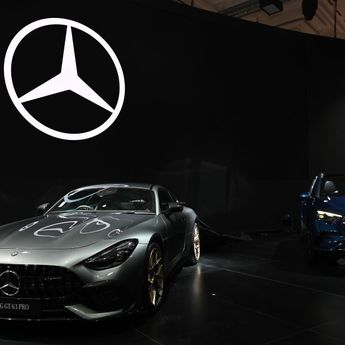 Mercedes-Benz Rayakan 140 Tahun Inovasi: Dari Mobil Pertama di Dunia hingga Teknologi Keselamatan Modern