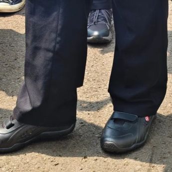 BRIN Kembangkan Sepatu Karet Lokal untuk Dukung Program Sekolah Rakyat