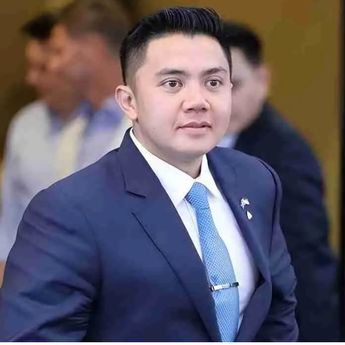 Survei IPO: Teddy Indra Wijaya Masuk Nominasi Menteri Berkinerja Terbaik