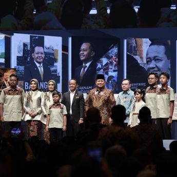 Dari Ben Mboi hingga Cak Noer, Prabowo Ungkap Makna Kepemimpinan: Bekerja, Cintai Rakyat dan Gunakan Akal Sehat