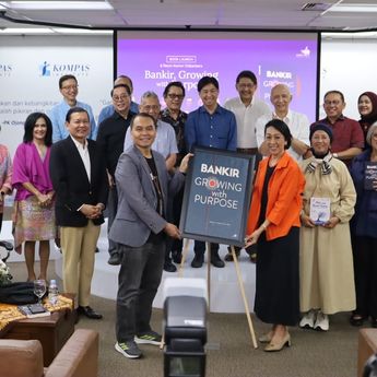 Wariskan Pengalaman dan Nilai Perbankan Lewat Buku 'Bankir: Growing with Purpose'
