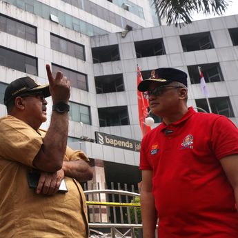 Rano Karno Tinjau Gedung Bapenda Pascakebakaran