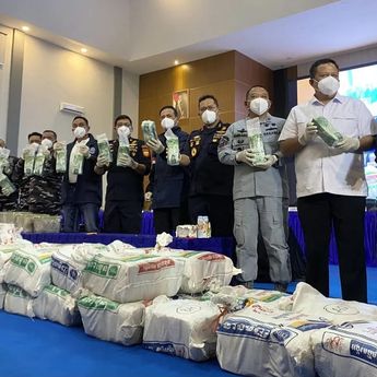 TNI AL Sita Hampir 1,3 Ton Ketamin dari Kapal Asing di Perairan Kepri