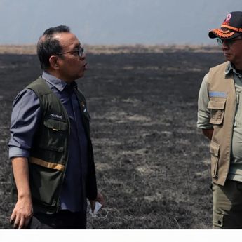 BNPB Andalkan Danau Ranu Pani untuk Pemadaman Kebakaran Gunung Bromo