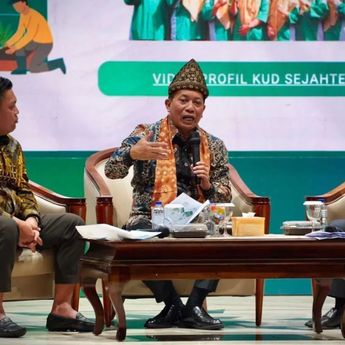 Perkuat Hilirisasi Sawit, Menkop Minta Koperasi Kelola Pabrik CPO Mandiri