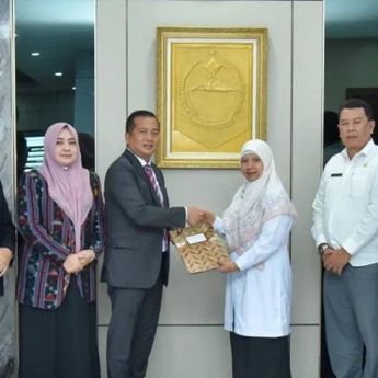 KPK Periksa Plt Bupati dan Pejabat Lombok Barat