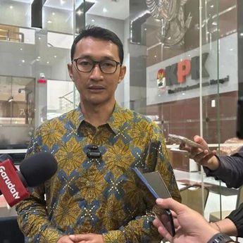 KPK Geledah Kanwil Pajak Surakarta 
