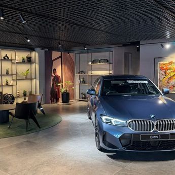 BMW Astra Hadirkan Galeri Lukisan di Dealer, Perpaduan Otomotif dan Seni