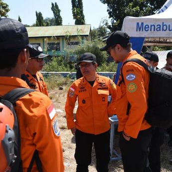Kabasarnas Pantau Langsung Penanganan Gempa M 7,7 di Flores, Helikopter Disiagakan