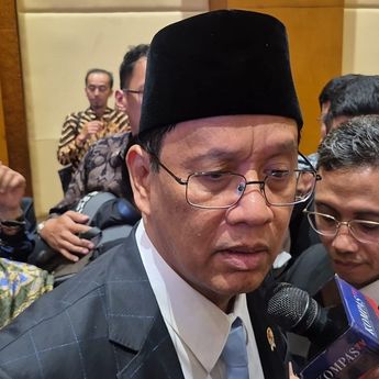 Purbaya Respons Nasib Gaji Guru Tahun Depan, Naik atau Tidak?
