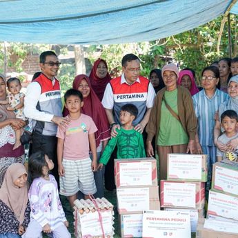 Dirut Pertamina Hadir Langsung di Lokasi Gempa Flores, Salurkan Bantuan dan Pimpin Upacara HUT ke-81 RI