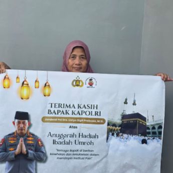 Kapolri Wujudkan Mimpi ART Lansia ke Tanah Suci