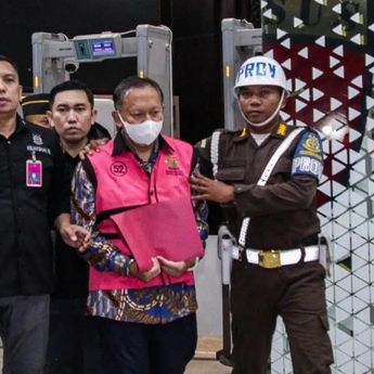 Sidang Perdana Eks Direktur Bea Cukai Kasus Ekspor CPO Mulai Digelar