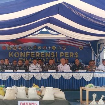 TNI AL Gagalkan Penyelundupan 75,7 Ton Timah ke Malaysia