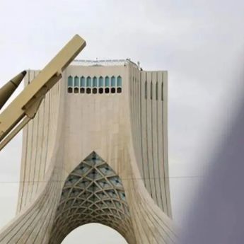 Iran Peringatkan Negara Asia Barat agar Tak Bantu Militer AS