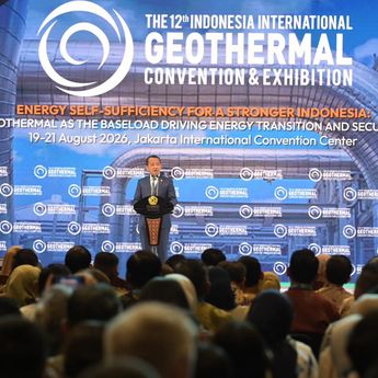 Menteri ESDM soal Proyek PLTS 100 GWp: Negara Bisa Hemat Rp 73,9 T per Tahun, Buka 5,5 Juta Lapangan Kerja