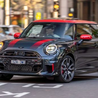 Mini Cooper 2028 Bakal Jadi Mobil Listrik RWD, Tinggalkan Penggerak Roda Depan?
