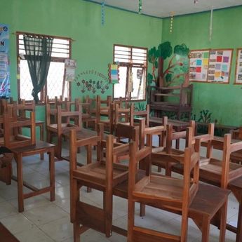 Dari Meja dan Kursi Baru, Tumbuh Semangat Belajar Siswa SDN Batu Cermin