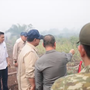 Prabowo Perkuat Penanganan Karhutla, Tambah Helikopter hingga Personel