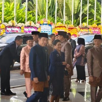 Gibran, Jokowi, hingga Jusuf Kalla Hadiri Akad Nikah Rizky Irmansyah