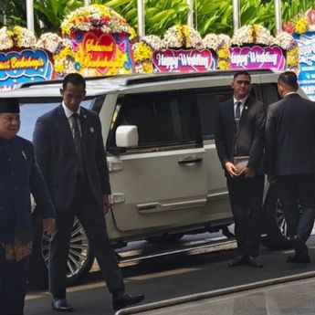 Prabowo Hadiri Akad Nikah Kasespri Rizky Irmansyah