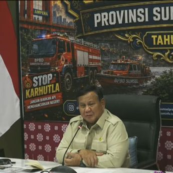 Prabowo Tambah 2 Helikopter dan 20 Ekskavator untuk Tangani Karhutla Sumsel