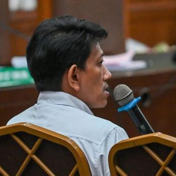 8 Terdakwa Korupsi LPEI Dituntut Penjara hingga 13 Tahun