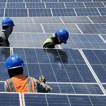Bahlil: PLTS 100 GWp Jadi Strategi Pemerintah Wujudkan Kemandirian Energi
