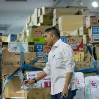 Seskab Teddy Pastikan 31 Ton Bantuan untuk Korban Gempa NTT Tersalurkan